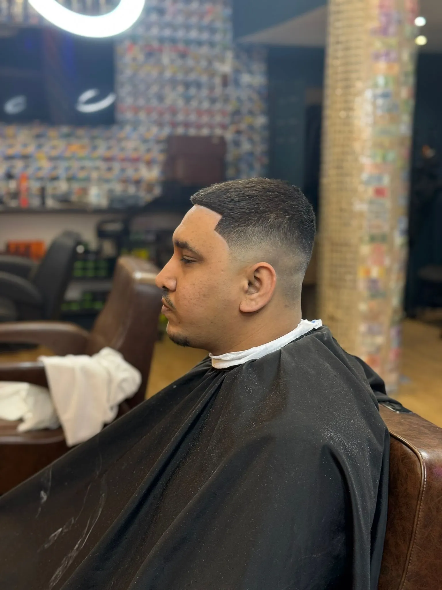 Mid skin fade haircut - clean fade styling